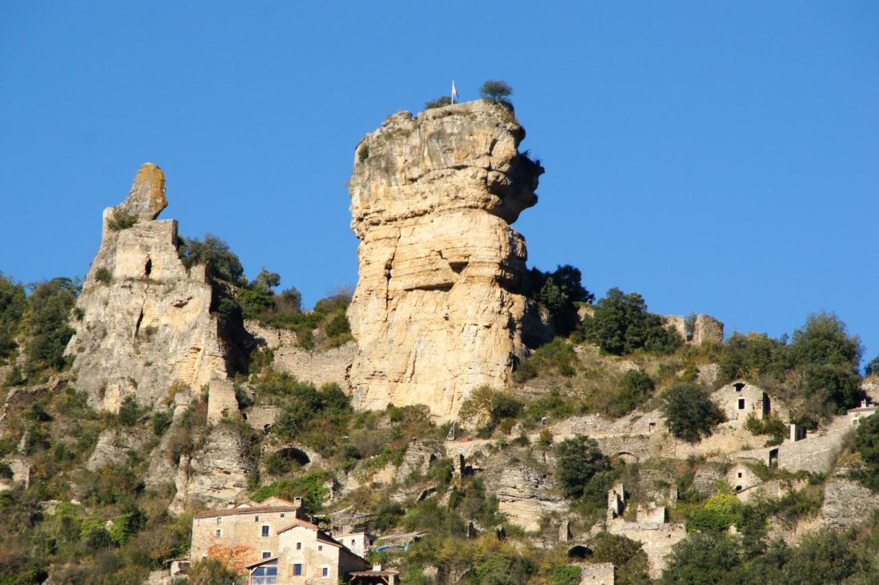 Maison Pittoresque A Mostuejouls Avec Vue Sur La Montagne Exterior foto